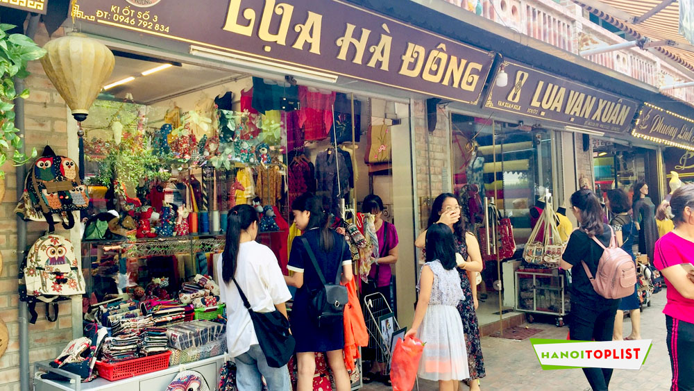 Top 10 shop bán khăn choàng cổ đẹp nhất Hà Nội 2022 24 Làng lụa Vạn Phúc Hà Đông - 1 trong các Shop bán khăn choàng cổ đẹp nhất Hà Nội
