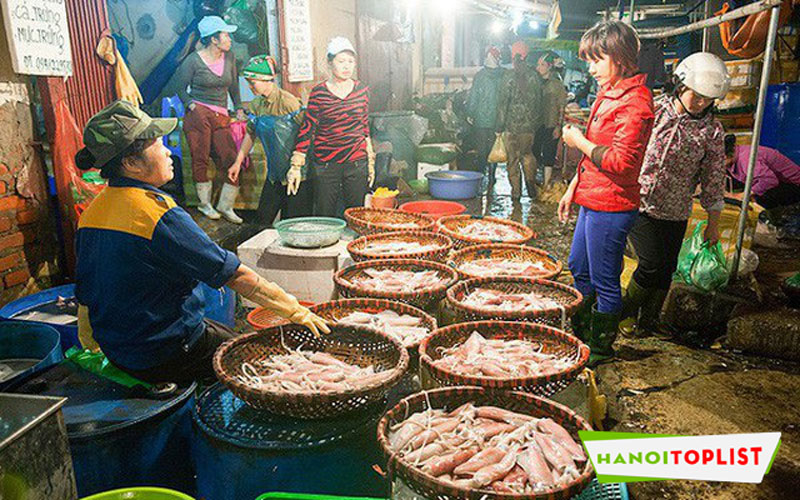 Đột kích 10 chợ hải sản Hà Nội tươi sống, giá cực rẻ