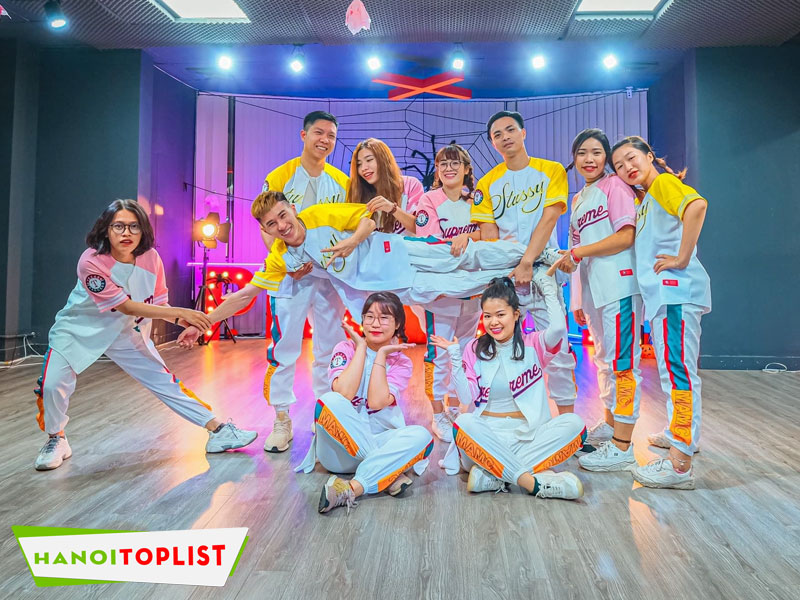 phoenix-dance-studio-hanoitoplist