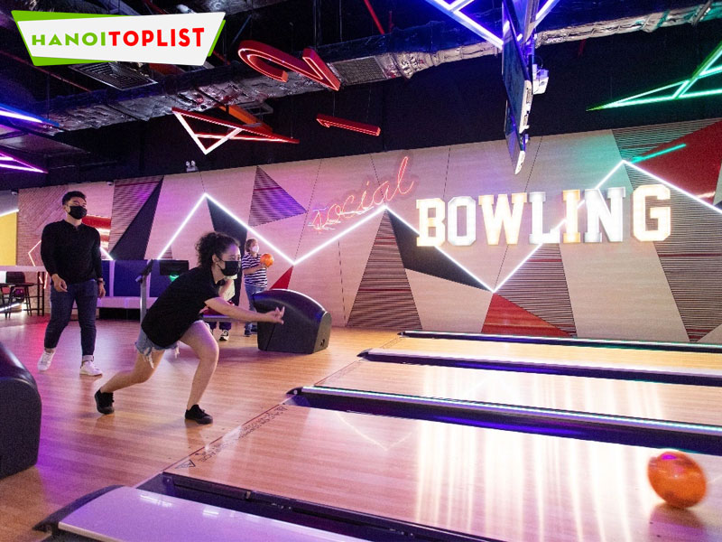 choi-bowling-tai-timezone-aeon-mall-ha-dong-hanoitoplist
