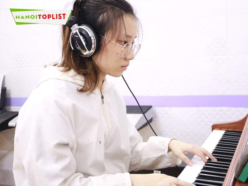 tien-thanh-music-school-lop-hoc-piano-o-ha-noi-cho-nguoi-lon-hanoitoplist