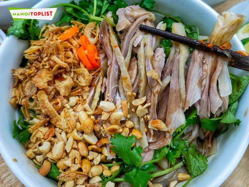 pho-ga-tron-ha-noi-hanoitoplist