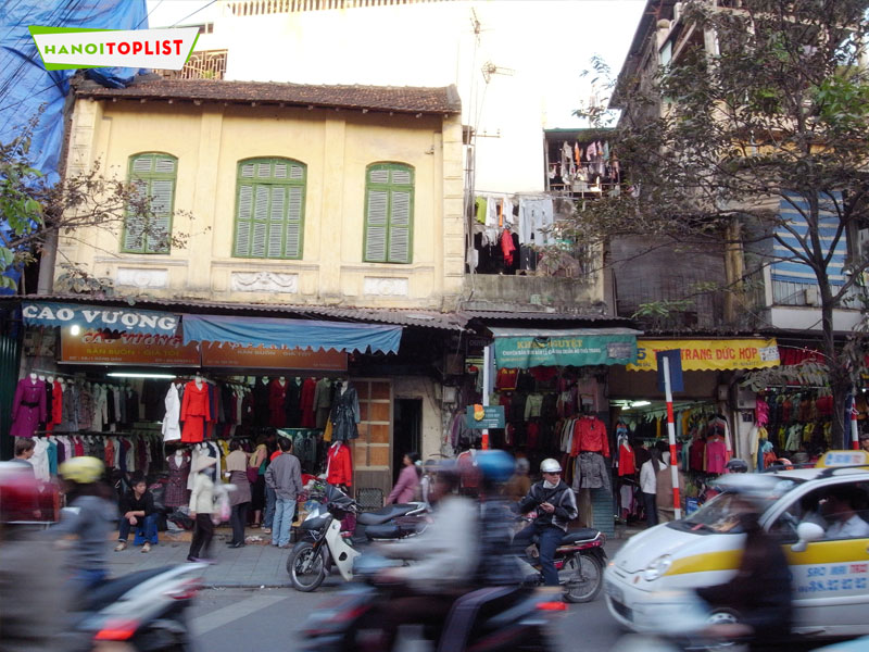 pho-hang-ngang-hang-dao-o-ha-noi-hanoitoplist