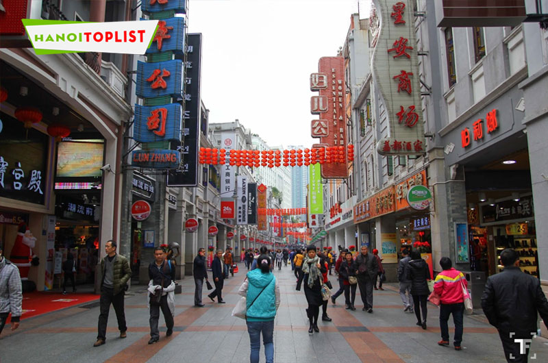 cach-lay-hang-quang-chau-tan-goc-tai-cho-dau-moi-o-viet-nam-hanoitoplist