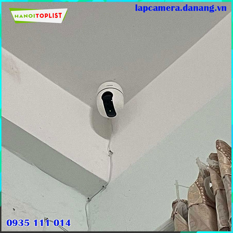mua-camera-chinh-hang-o-dau-den-ngay-skytech-camera-hanoitoplist