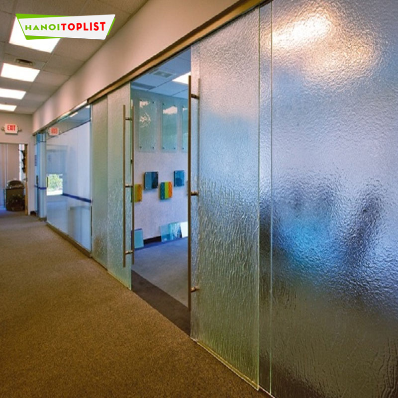 dia-chi-cung-cap-cua-kinh-cuong-luc-duoc-danh-gia-cao-tai-ha-noi-hanoitoplist