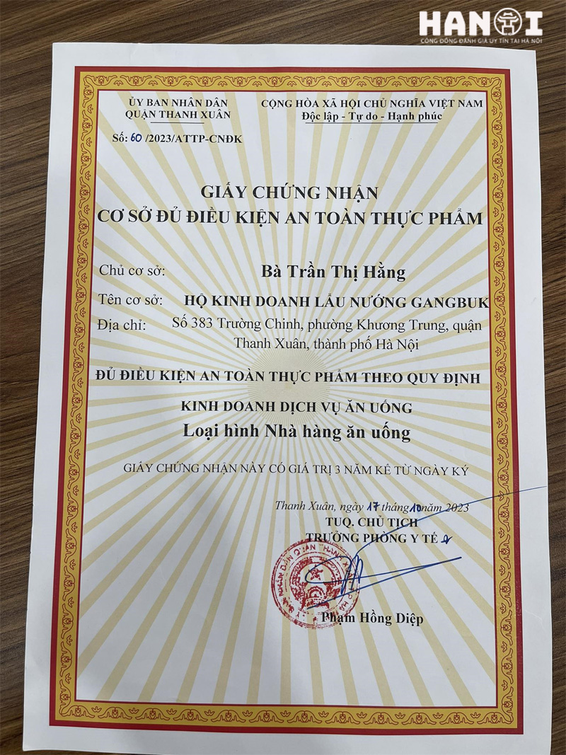 chung-nhan-ve-sinh-an-toan-thuc-pham-tai-buffet-gangbuk-hanoitoplist