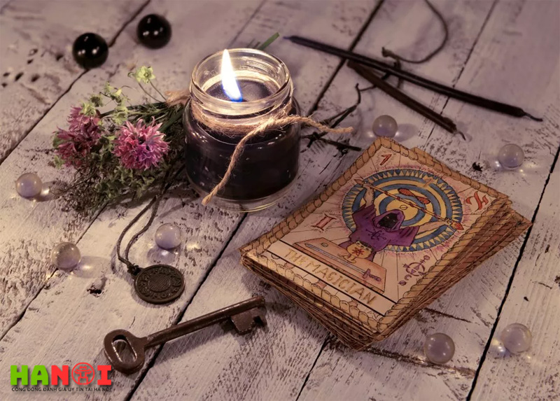 hoi-tu-doi-ngu-tarot-reader-chuyen-nghiep-tam-ly-va-co-tieng-hanoitoplist