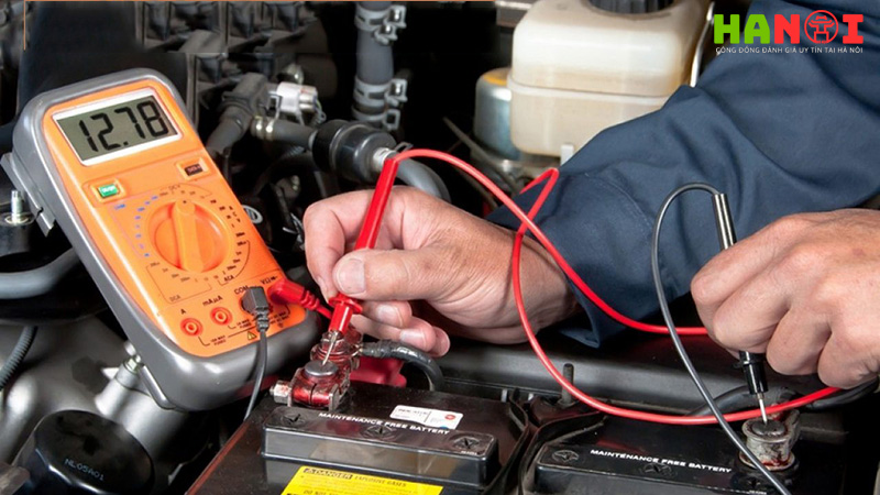 huong-dan-kiem-tra-va-tu-xu-ly-ac-quy-o-to-hanoitoplist